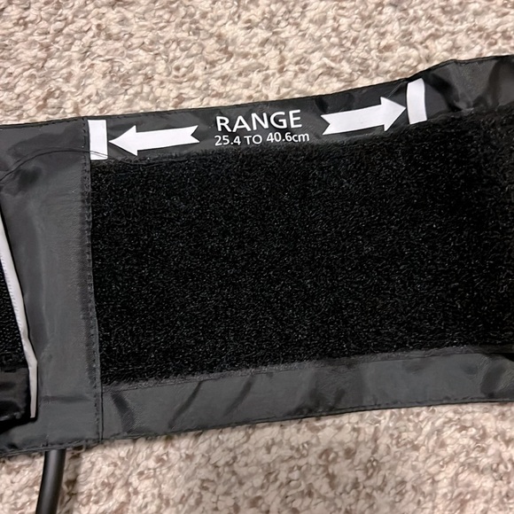 NIB 🩺🫀 BASIC ANEROID ADULT MEDICAL SPHYGMOMANOMETER BLOOD PRESSURE CUFF w/BAG - Picture 9 of 11